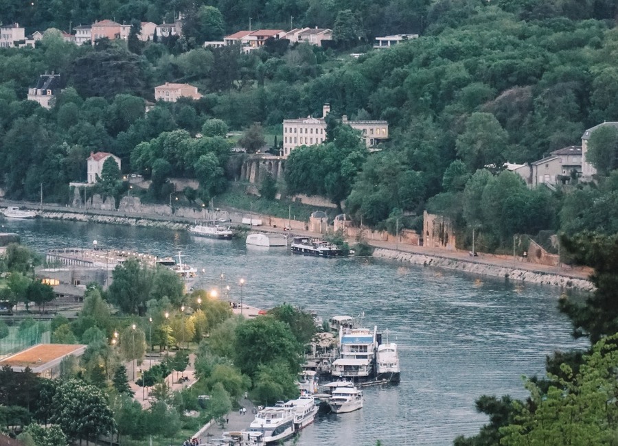 Balade au bord du Rhône autour de Lyon